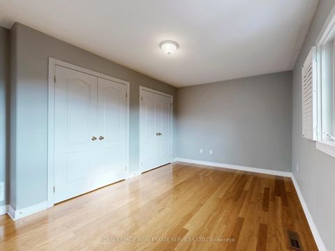 Photo 9 at 301 Mohawk Road, BR Bronte, Oakville