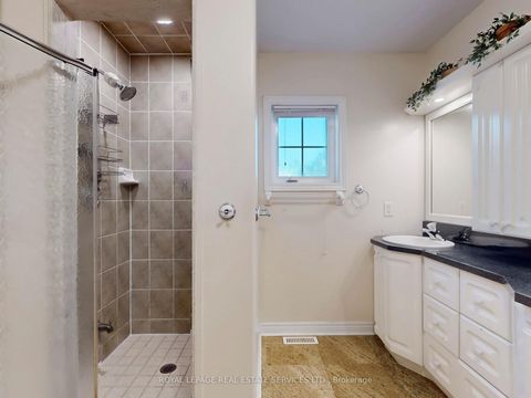 Photo 17 at 301 Mohawk Road, BR Bronte, Oakville