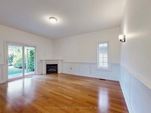 Photo 22 at 301 Mohawk Road, BR Bronte, Oakville