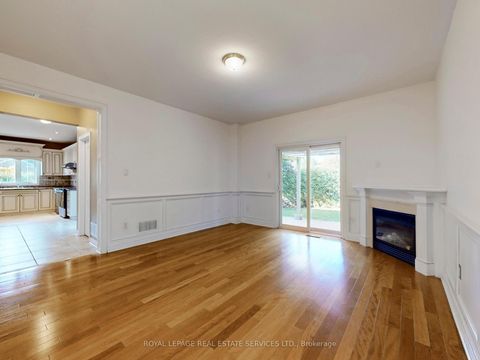 Photo 23 at 301 Mohawk Road, BR Bronte, Oakville