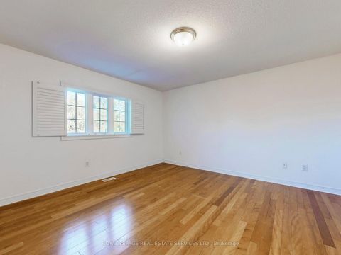 Photo 28 at 301 Mohawk Road, BR Bronte, Oakville