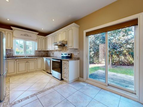 Photo 29 at 301 Mohawk Road, BR Bronte, Oakville