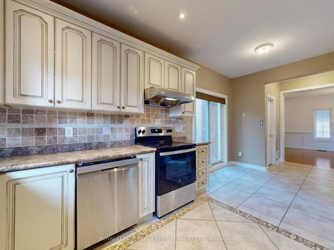 Photo 31 at 301 Mohawk Road, BR Bronte, Oakville