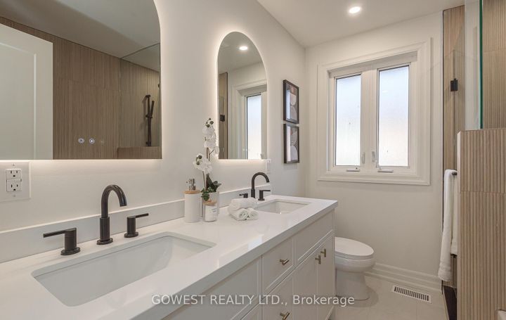 Photo 19 at 27 Hollister Road, West Deane, Toronto