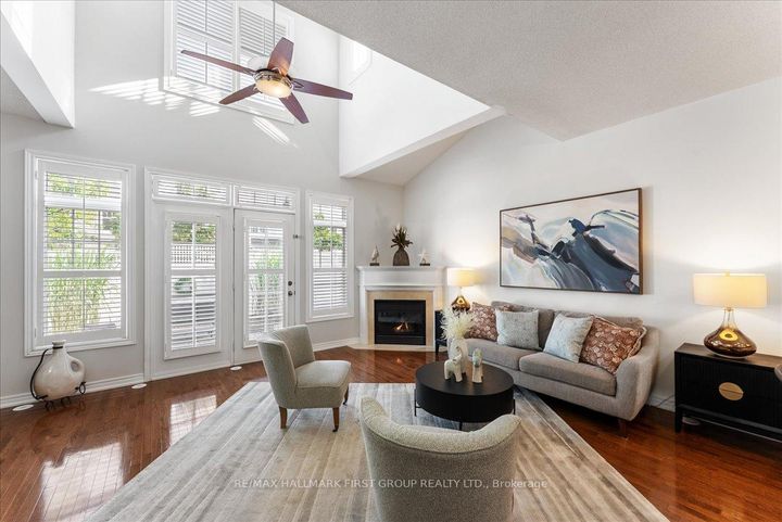Photo 5 at 4 - 1295 Wharf Street, Bay Ridges, Pickering