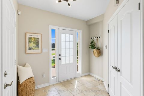 Photo 1 at 47 Scepter Place, Rolling Acres, Whitby