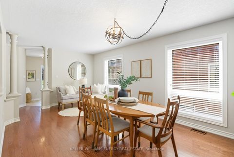 Photo 2 at 47 Scepter Place, Rolling Acres, Whitby