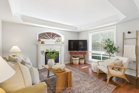 Photo 12 at 47 Scepter Place, Rolling Acres, Whitby