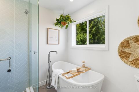 Photo 30 at 47 Scepter Place, Rolling Acres, Whitby