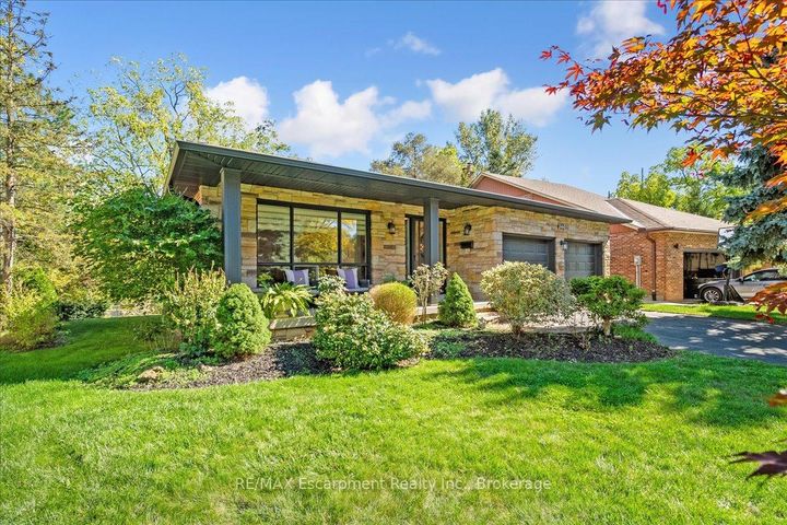 Photo 1 at 346 Kingsway Place, OM Old Milton, Milton