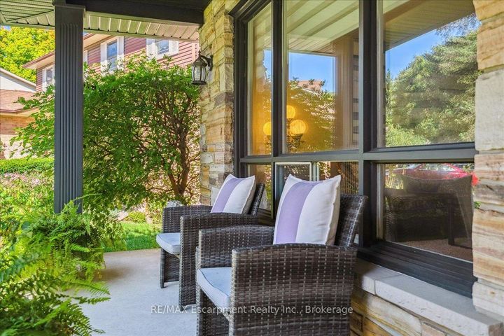 Photo 3 at 346 Kingsway Place, OM Old Milton, Milton