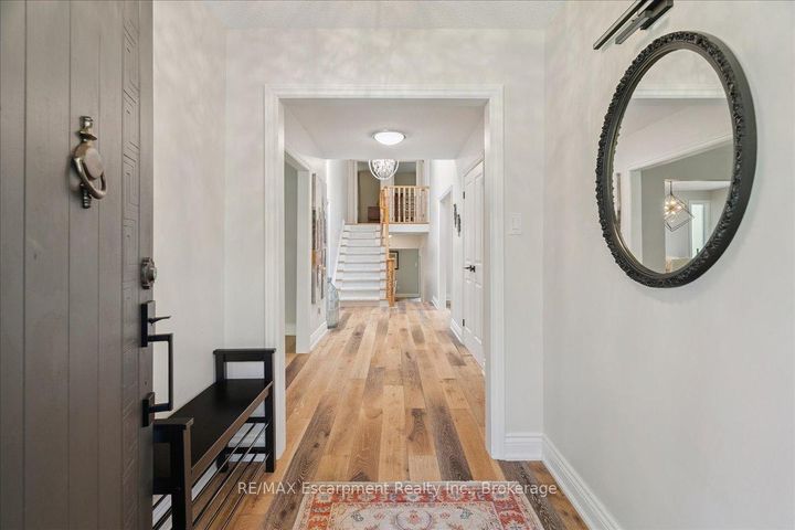 Photo 4 at 346 Kingsway Place, OM Old Milton, Milton