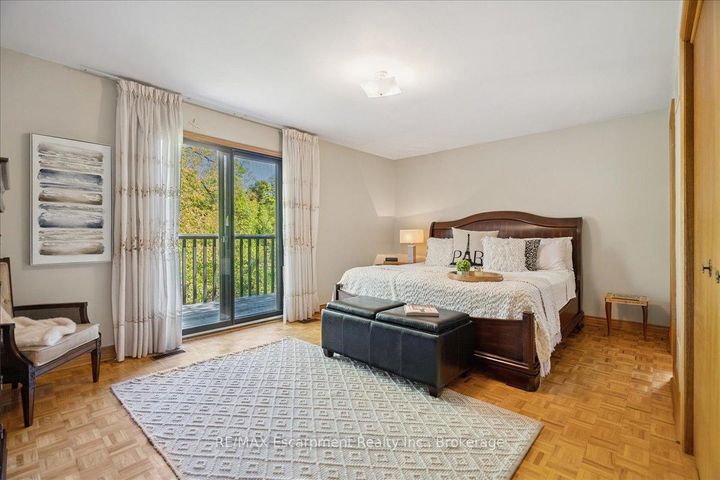 Photo 18 at 346 Kingsway Place, OM Old Milton, Milton