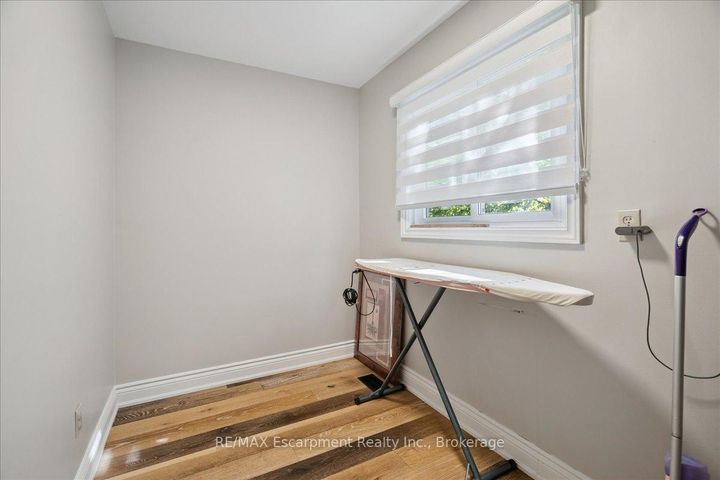 Photo 31 at 346 Kingsway Place, OM Old Milton, Milton