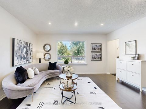 Photo 2 at 48 Ainsdale Road, Maryvale, Toronto
