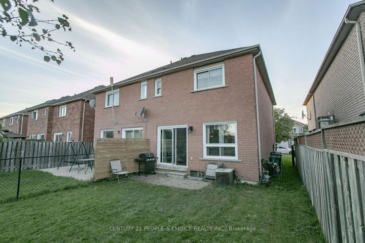Photo 49 at 17 Caruso Drive, Fletcher's West, Brampton