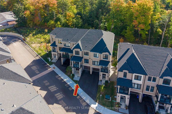 Photo 3 at 35 De La Roche Drive, Vellore Village, Vaughan