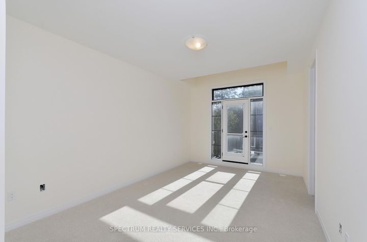 Photo 21 at 35 De La Roche Drive, Vellore Village, Vaughan