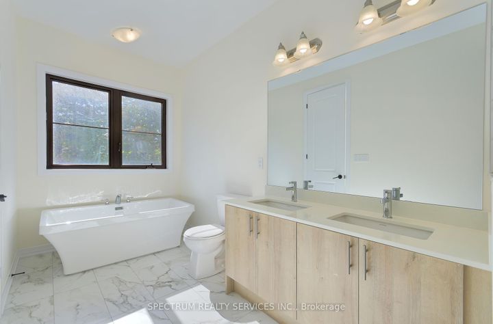 Photo 25 at 35 De La Roche Drive, Vellore Village, Vaughan