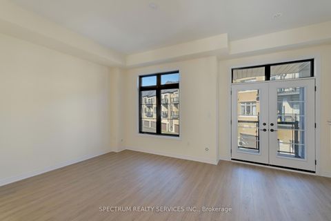 Photo 14 at 35 De La Roche Drive, Vellore Village, Vaughan