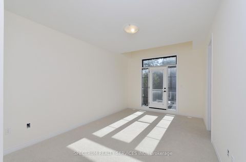 Photo 21 at 35 De La Roche Drive, Vellore Village, Vaughan