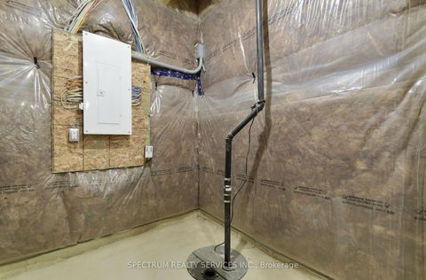 Photo 39 at 35 De La Roche Drive, Vellore Village, Vaughan