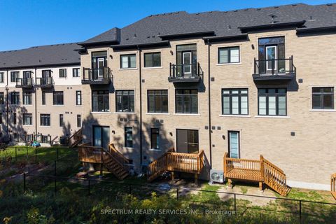 Photo 42 at 35 De La Roche Drive, Vellore Village, Vaughan