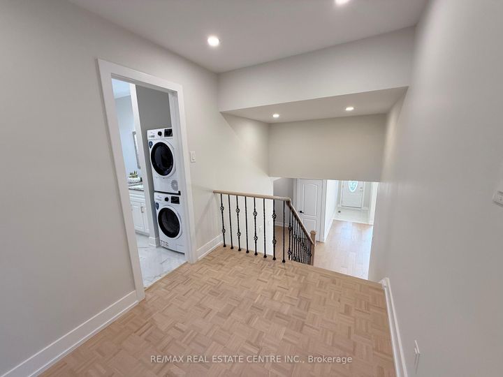 Photo 12 at 1215 Larny Court, Rathwood, Mississauga