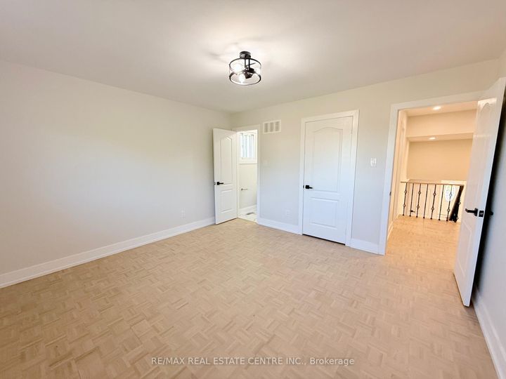 Photo 14 at 1215 Larny Court, Rathwood, Mississauga