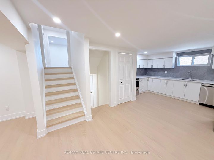 Photo 29 at 1215 Larny Court, Rathwood, Mississauga