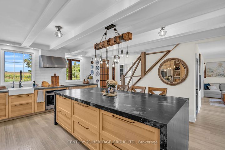 Photo 14 at 4235 4th Line, Rural Bradford West Gwillimbury, Bradford West Gwillimbury