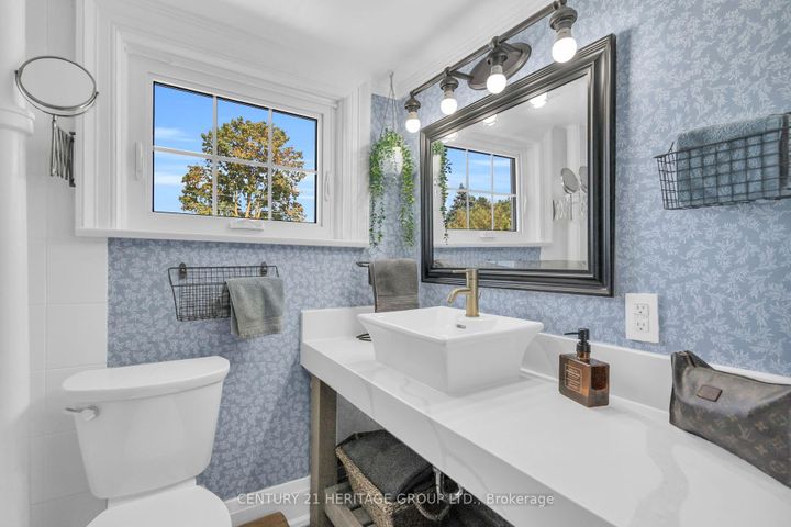 Photo 30 at 4235 4th Line, Rural Bradford West Gwillimbury, Bradford West Gwillimbury