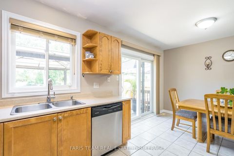 Photo 5 at 290 Edgehill Drive, Sandy Hollow, Barrie Photo 5 at 290 Edgehill Drive, Sandy Hollow, Barrie