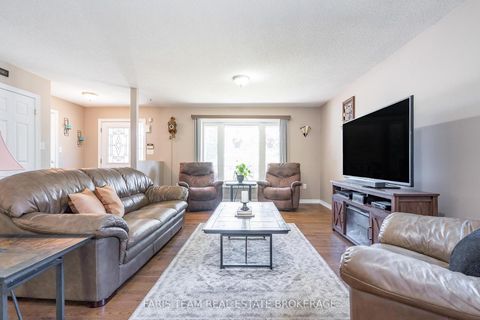 Photo 8 at 290 Edgehill Drive, Sandy Hollow, Barrie