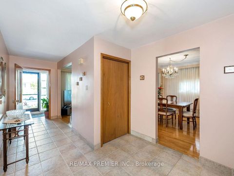 Photo 7 at 33 Clair Road, Jane Heights, Toronto