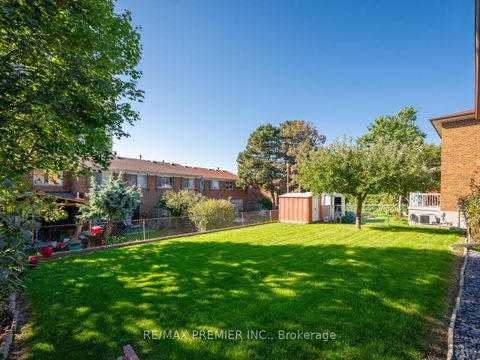 Photo 23 at 33 Clair Road, Jane Heights, Toronto