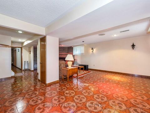 Photo 33 at 33 Clair Road, Jane Heights, Toronto