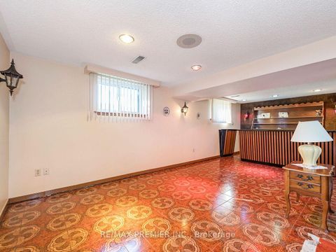 Photo 36 at 33 Clair Road, Jane Heights, Toronto