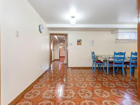 Photo 43 at 33 Clair Road, Jane Heights, Toronto
