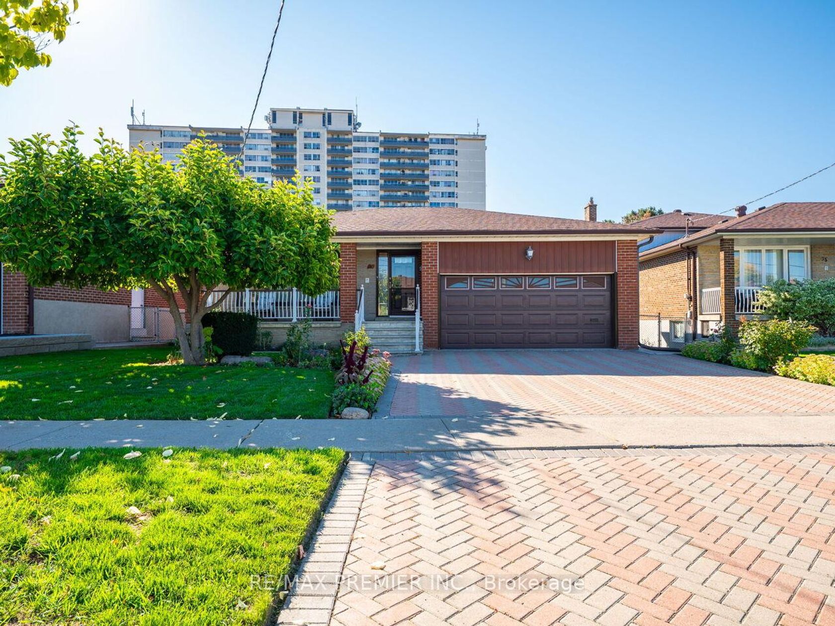 33 Clair Road, Jane Heights, Toronto 