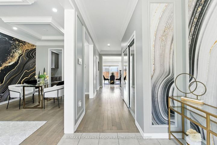 Photo 3 at 126 CACTUS Crescent, Stoney Creek Mountain, Hamilton