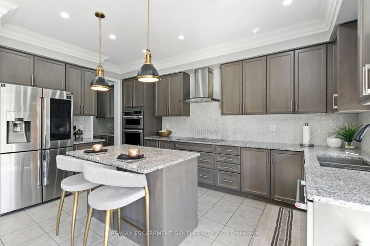 Photo 16 at 126 CACTUS Crescent, Stoney Creek Mountain, Hamilton