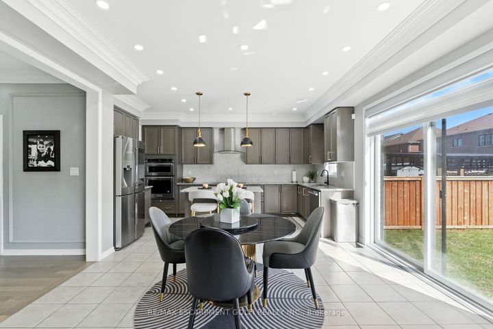 Photo 20 at 126 CACTUS Crescent, Stoney Creek Mountain, Hamilton