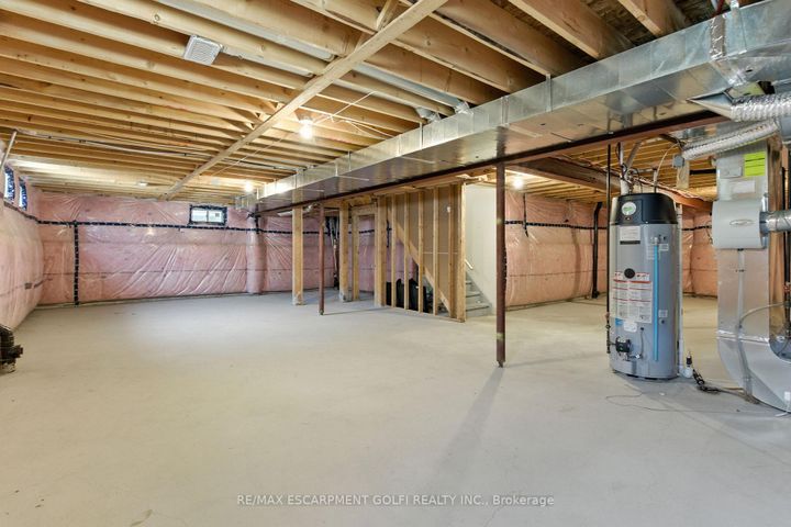 Photo 38 at 126 CACTUS Crescent, Stoney Creek Mountain, Hamilton