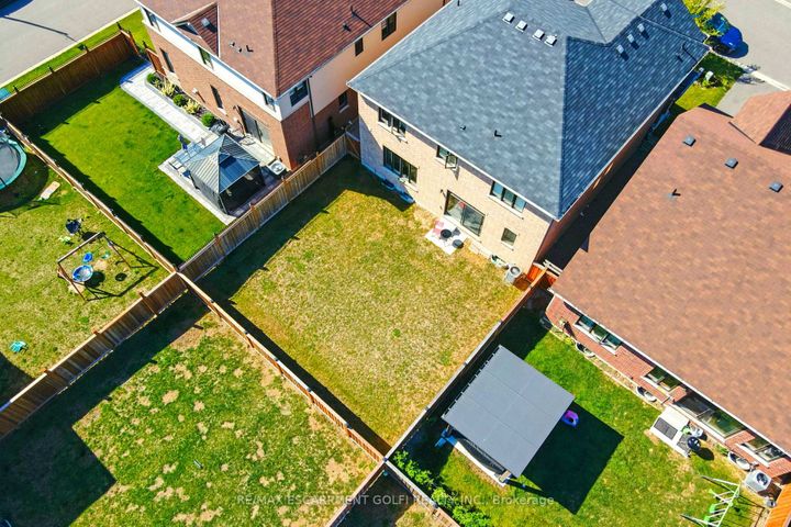 Photo 43 at 126 CACTUS Crescent, Stoney Creek Mountain, Hamilton