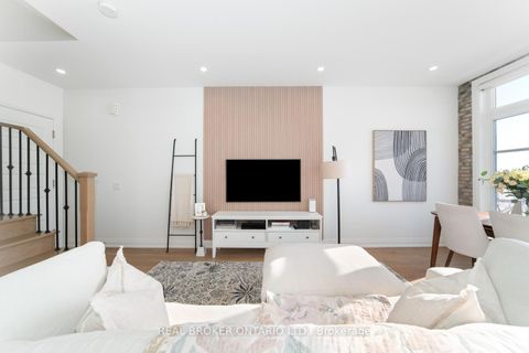 Photo 9 at 48 - 8167 Kipling Avenue, West Woodbridge, Vaughan