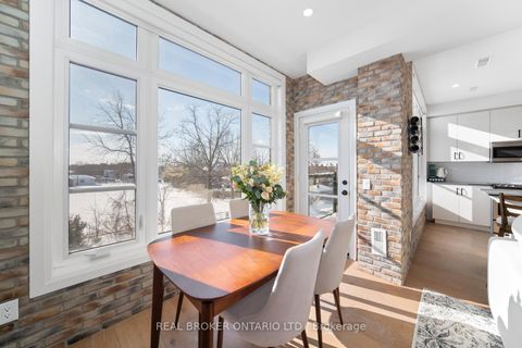 Photo 11 at 48 - 8167 Kipling Avenue, West Woodbridge, Vaughan
