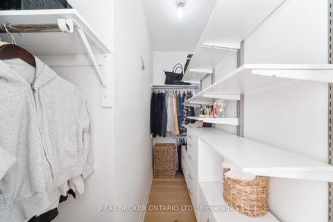 Photo 27 at 48 - 8167 Kipling Avenue, West Woodbridge, Vaughan