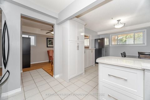 Photo 5 at 30 Firwood Avenue, Courtice, Clarington