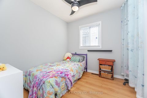 Photo 17 at 30 Firwood Avenue, Courtice, Clarington